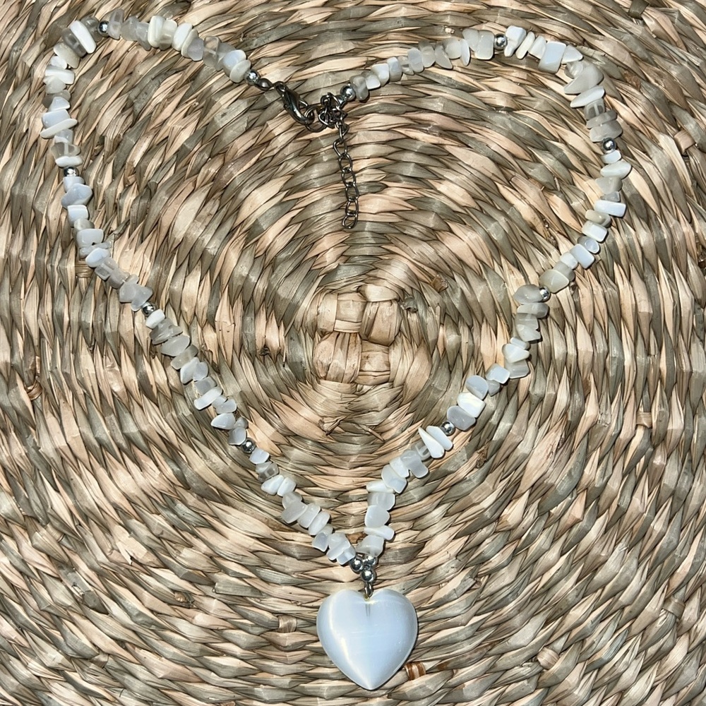 Vintage heart necklace white cat eye stones